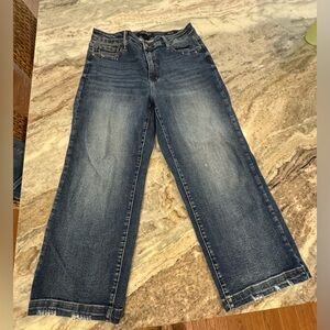Hard to find Judy Blue cropped wide leg worn once size 9.